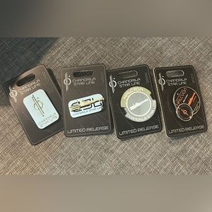 STAR WARS Galactic Star Cruiser Pins Halcyon Pin Set